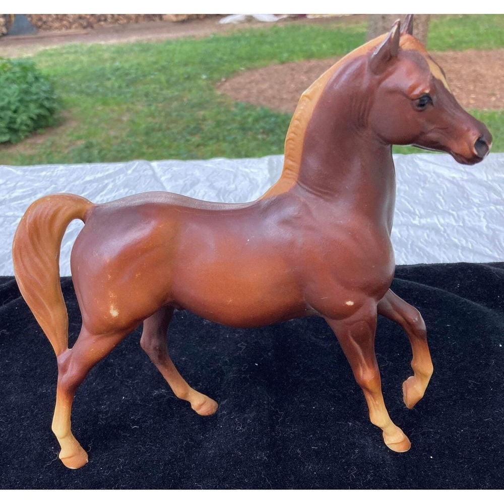 Vintage Breyer Molding Co USA Arabian Horse Chestnut Flaxen Mane Traditional